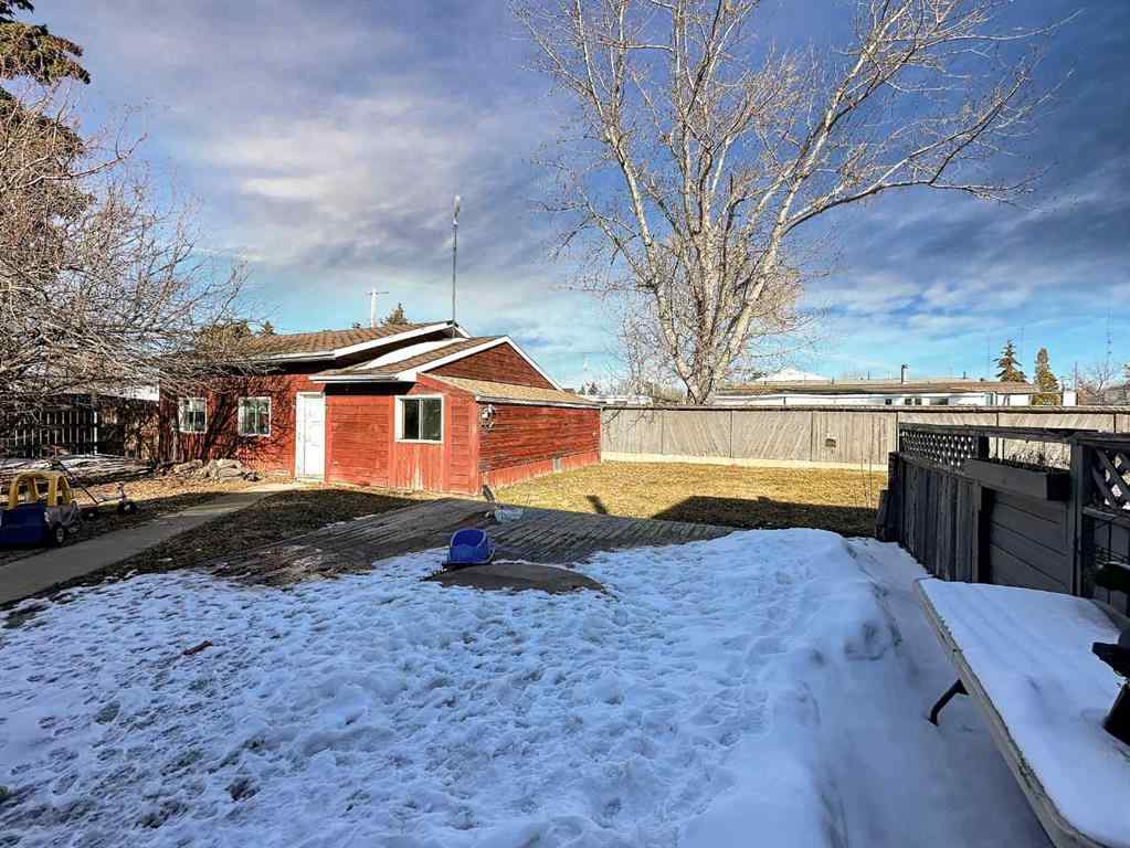 MLS® A2207109 - 4433 51 Avenue  in NONE Valleyview, Residential