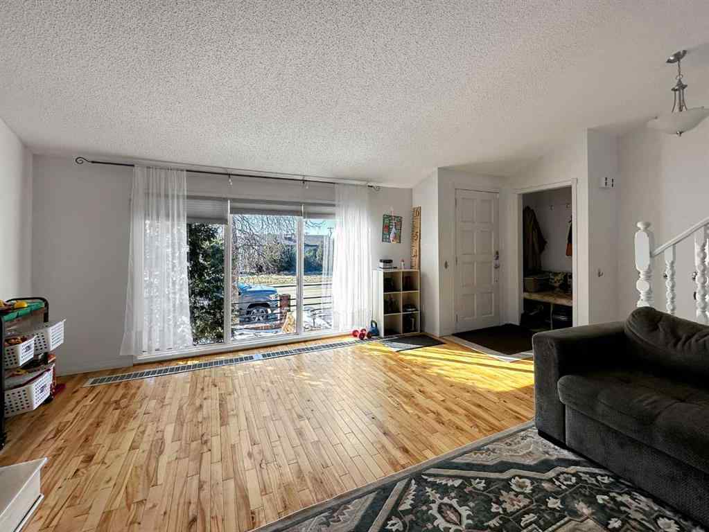 MLS® A2207109 - 4433 51 Avenue  in NONE Valleyview, Residential