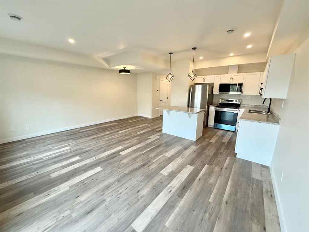 MLS® A2207113 - 326B BOUTIN Avenue  in Hardisty Hinton, Residential