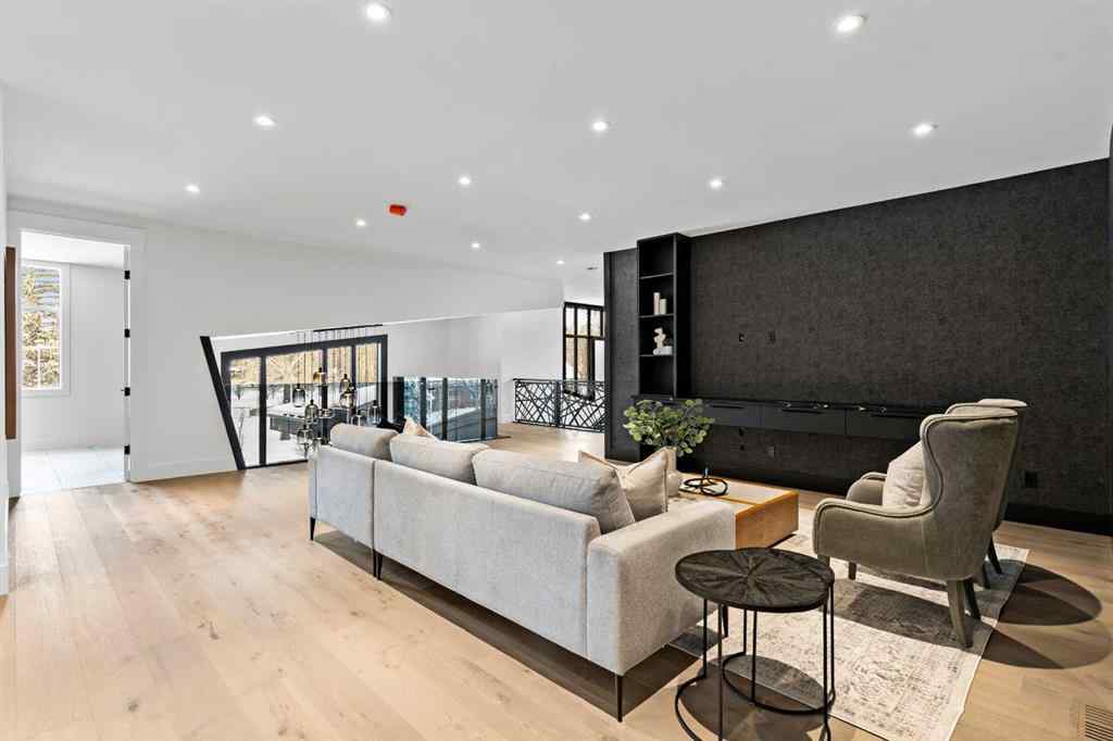 MLS® A2207173 - 1016 Beverley Boulevard SW in Bel-Aire Calgary, Residential