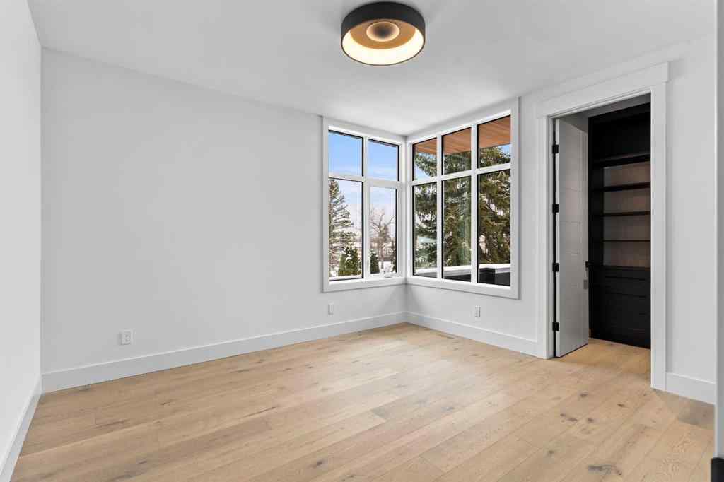 MLS® A2207173 - 1016 Beverley Boulevard SW in Bel-Aire Calgary, Residential