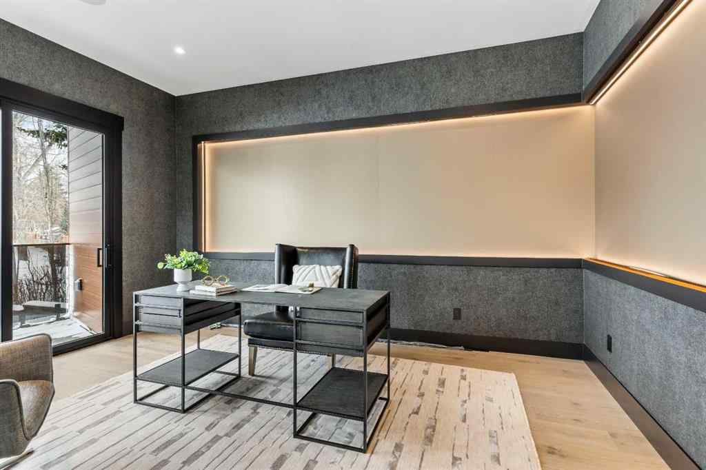 MLS® A2207173 - 1016 Beverley Boulevard SW in Bel-Aire Calgary, Residential