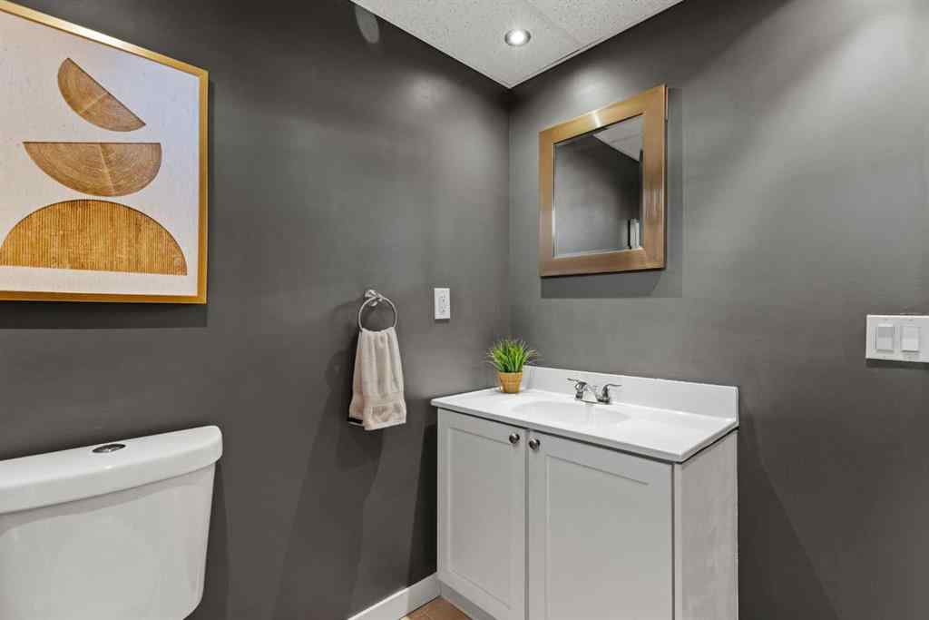 MLS® A2207180 - 17 Welch Crescent  in Downey Ridge Okotoks, Residential