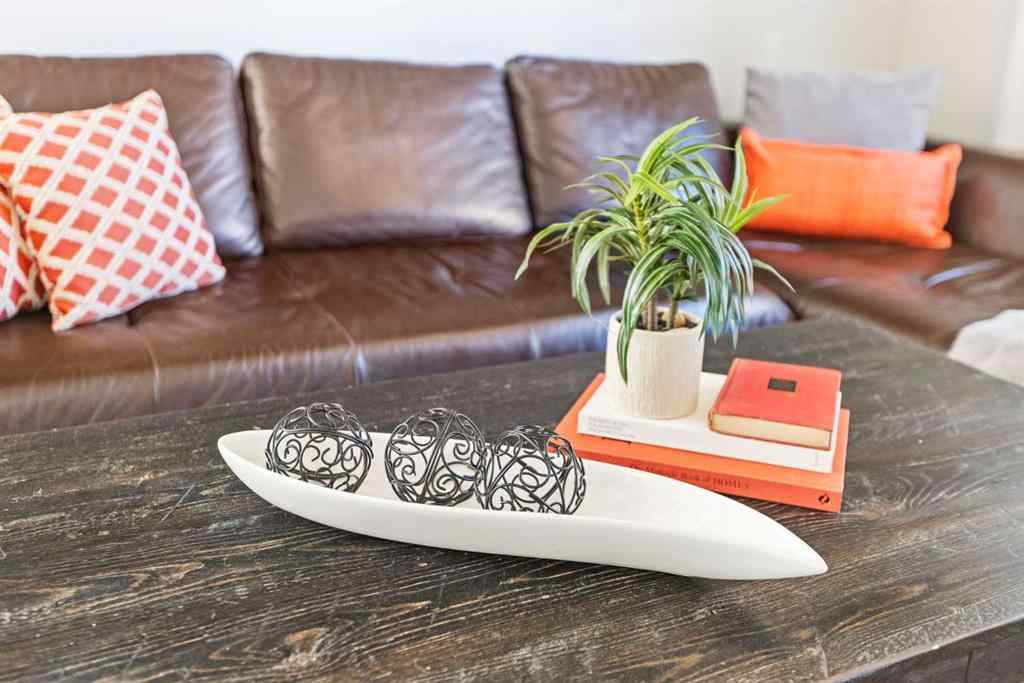 MLS® A2207180 - 17 Welch Crescent  in Downey Ridge Okotoks, Residential