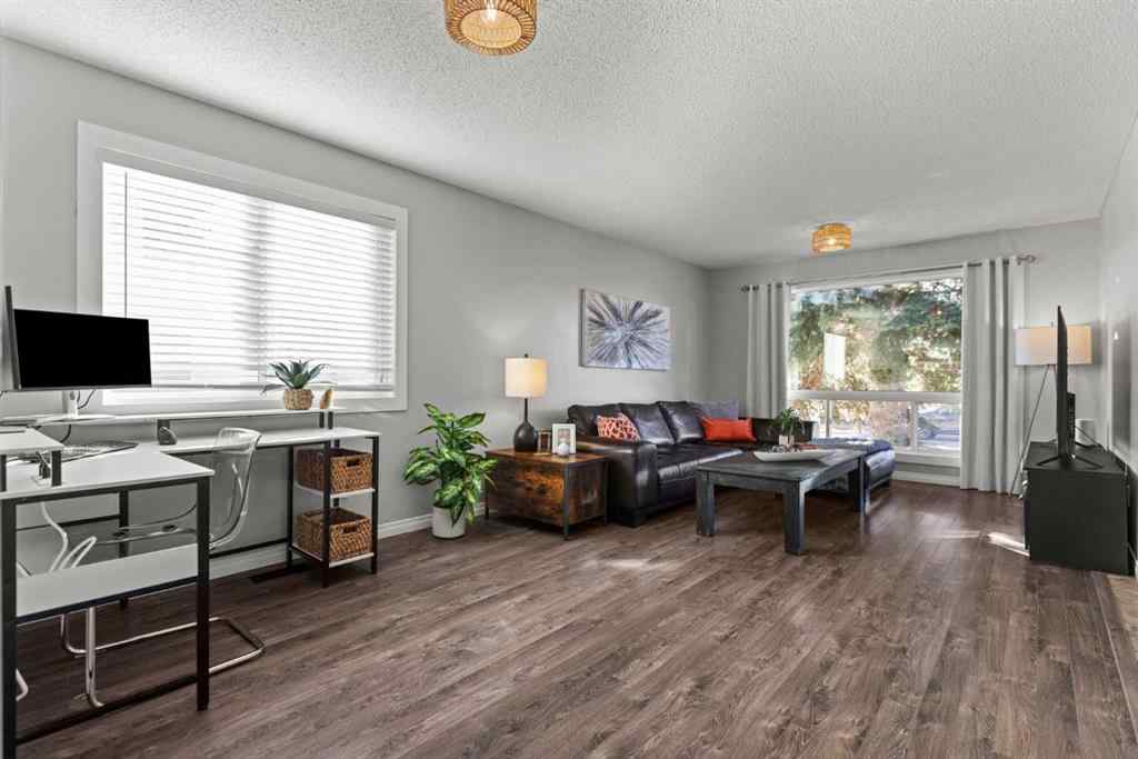 MLS® A2207180 - 17 Welch Crescent  in Downey Ridge Okotoks, Residential