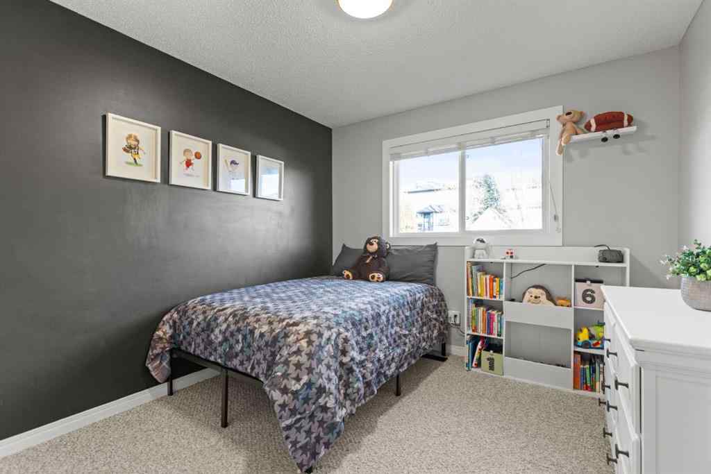 MLS® A2207180 - 17 Welch Crescent  in Downey Ridge Okotoks, Residential