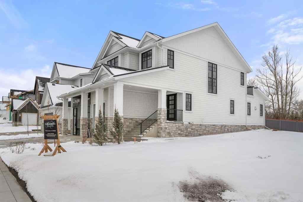 MLS® A2207187 - 298 Bessborough Drive  in Currie Barracks Calgary, Residential
