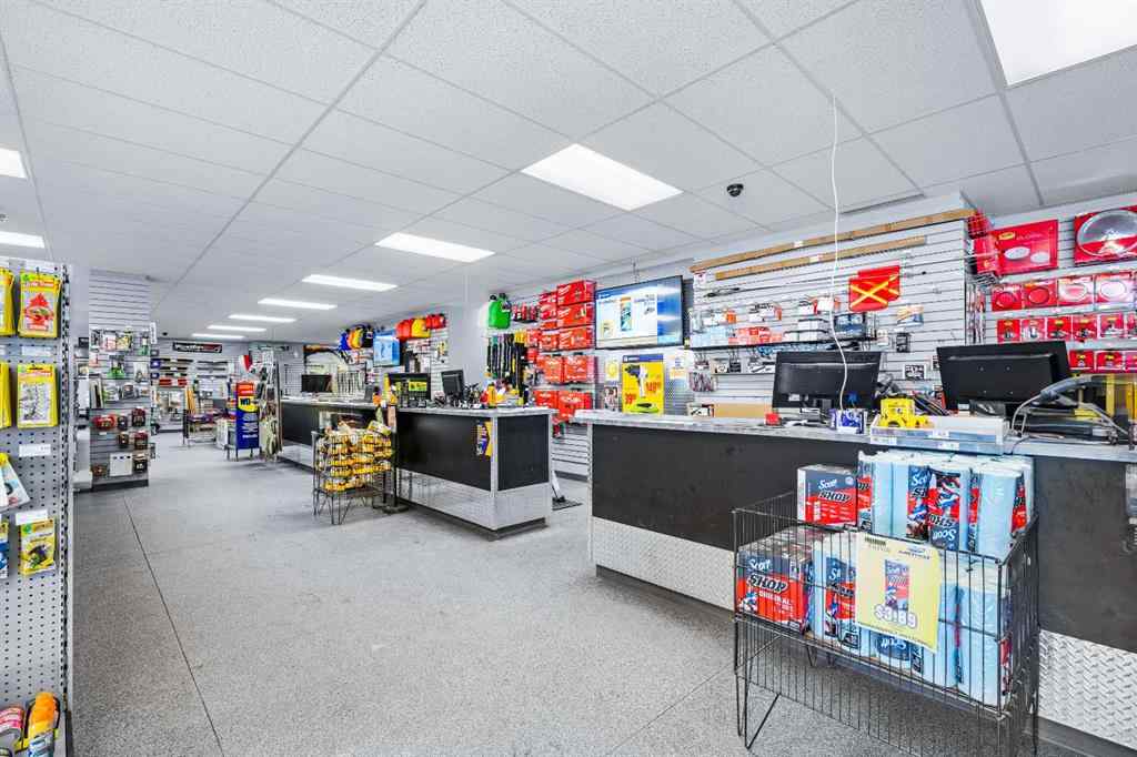 MLS® A2207197 - 5267 67 Avenue  in Hill Industrial Lloydminster, Commercial