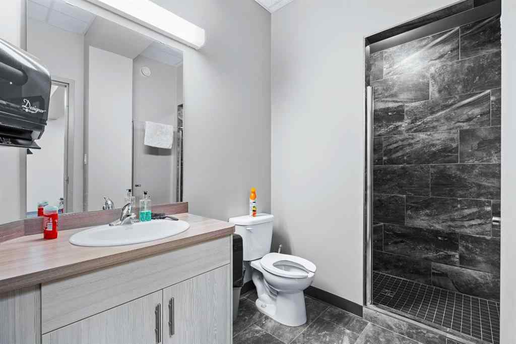 MLS® A2207204 - 5267 67 Avenue  in Hill Industrial Lloydminster, Commercial