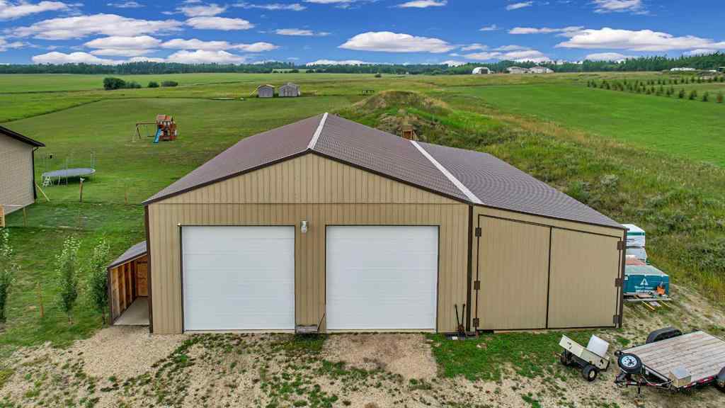 MLS® A2207239 - Unit #2 100011 Twp 722 Road  in NONE Rural Grande Prairie No. 1, County of, Residential