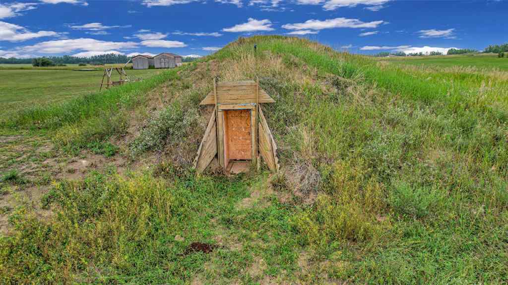 MLS® A2207239 - Unit #2 100011 Twp 722 Road  in NONE Rural Grande Prairie No. 1, County of, Residential