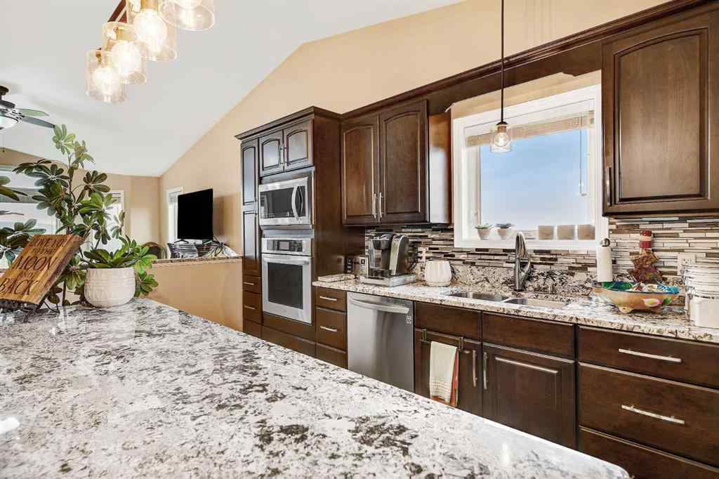 MLS® A2207239 - Unit #2 100011 Twp 722 Road  in NONE Rural Grande Prairie No. 1, County of, Residential