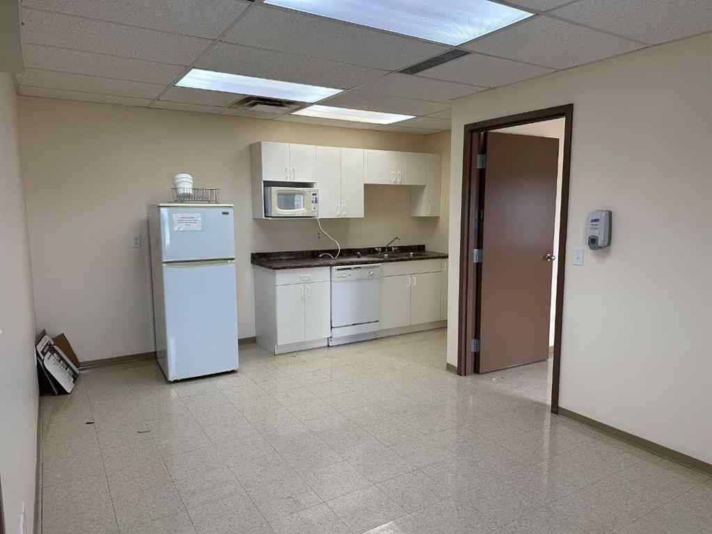 MLS® A2207277 - 10203B 123 Street  in Brochu Industrial Grande Prairie, Commercial
