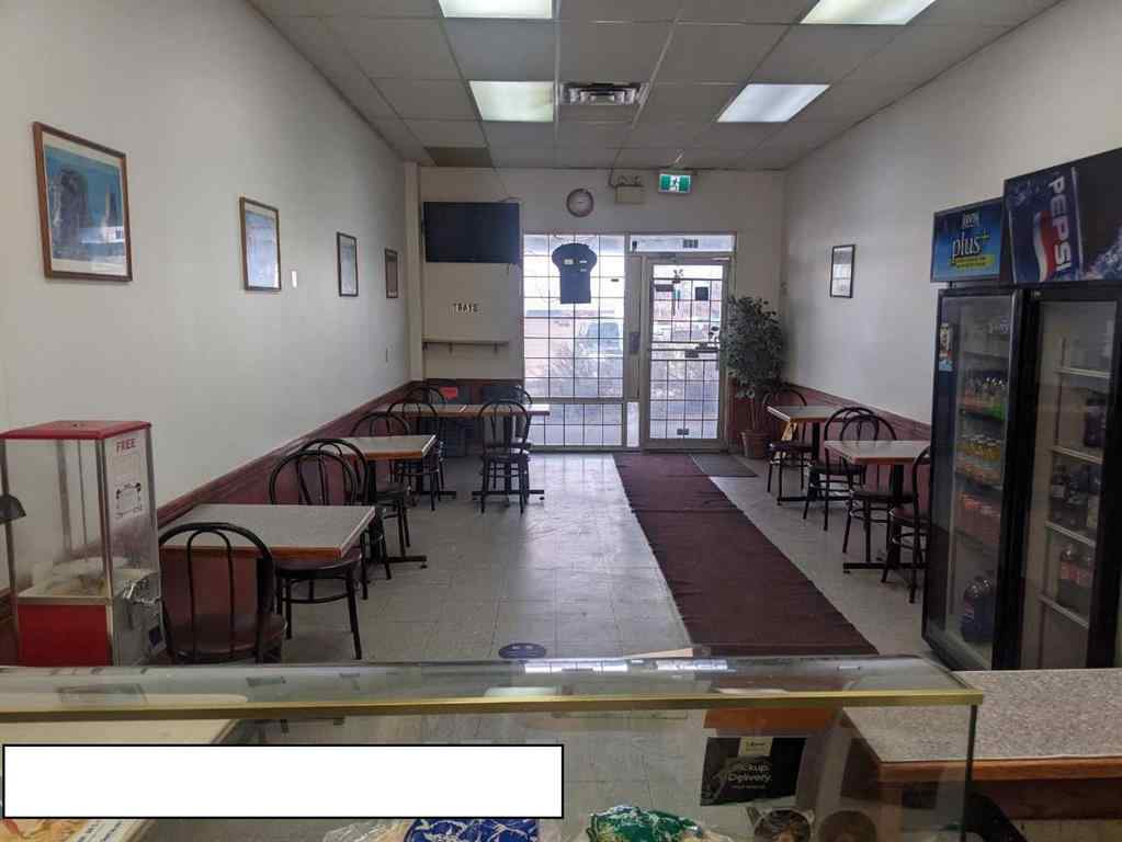 MLS® A2207338 - Unit #132 55 castleridge Boulevard NE in Castleridge Calgary, Commercial