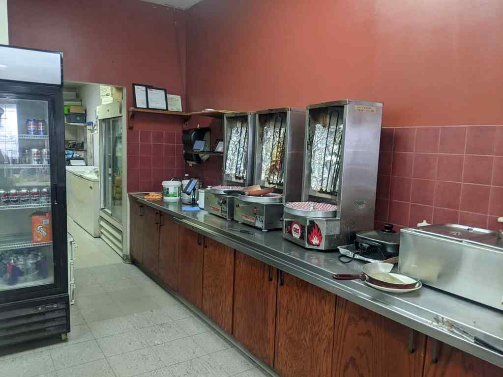MLS® A2207338 - Unit #132 55 castleridge Boulevard NE in Castleridge Calgary, Commercial