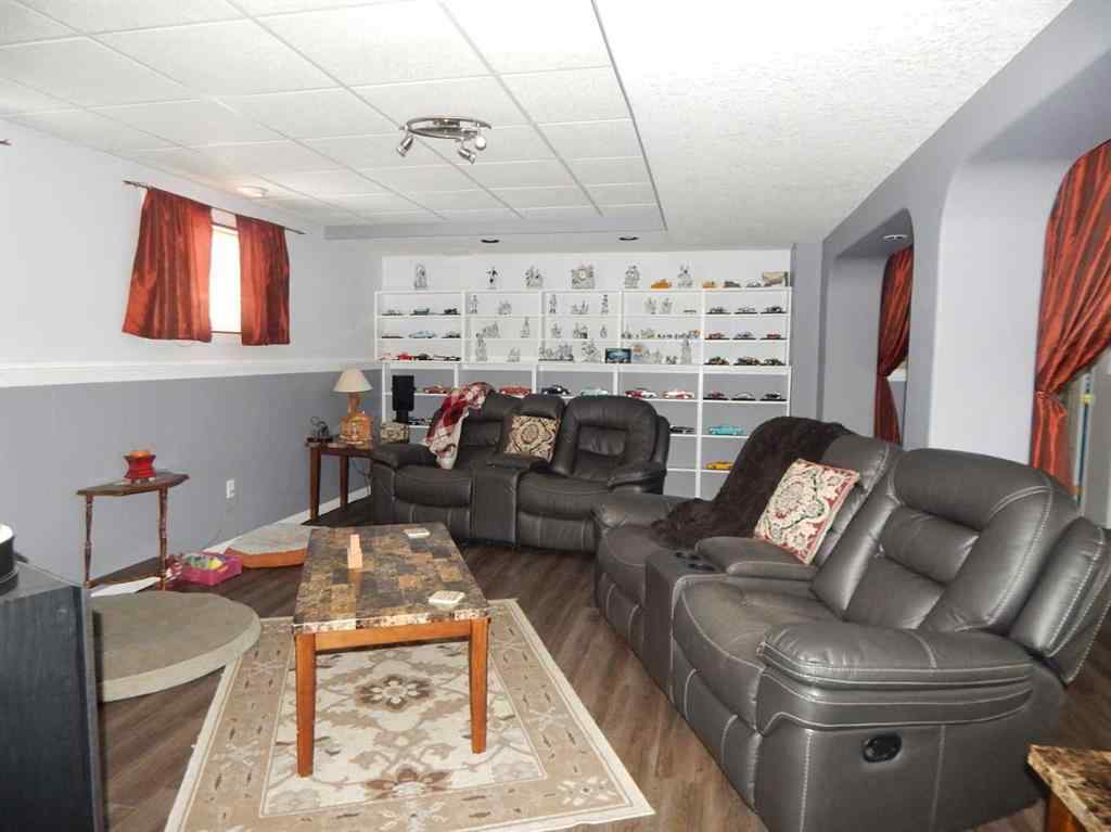 MLS® A2207339 - 10410 Chinchaga Drive  in NONE High Level, Residential