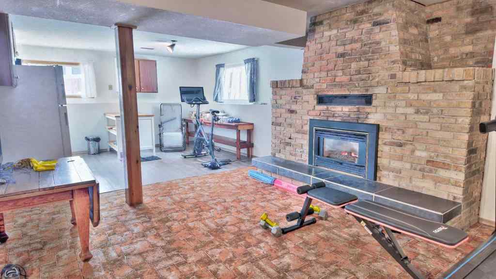 MLS® A2207341 - 1001 9 Avenue  in Lions Park Canmore, Residential