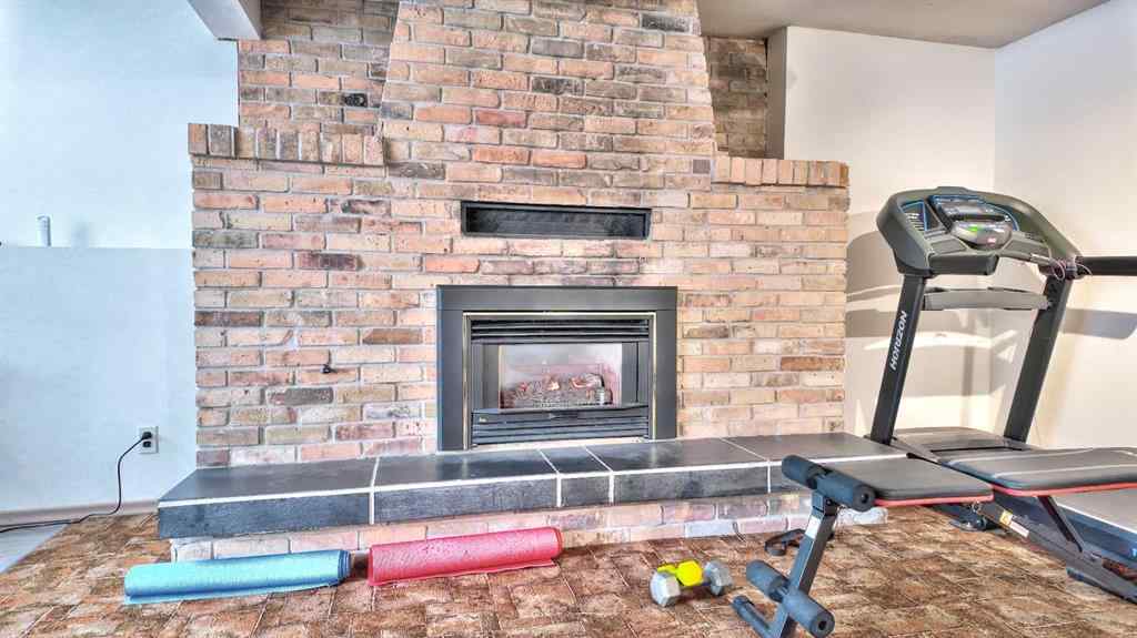 MLS® A2207341 - 1001 9 Avenue  in Lions Park Canmore, Residential