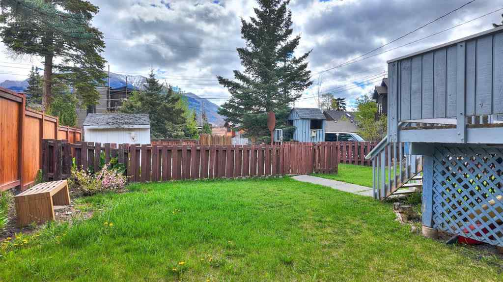 MLS® A2207341 - 1001 9 Avenue  in Lions Park Canmore, Residential