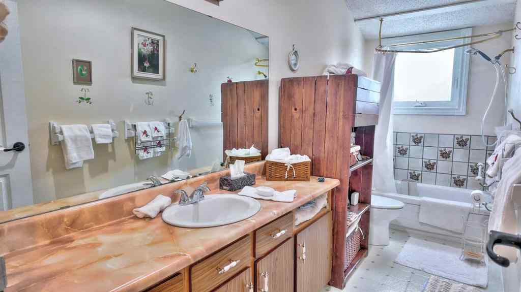 MLS® A2207341 - 1001 9 Avenue  in Lions Park Canmore, Residential