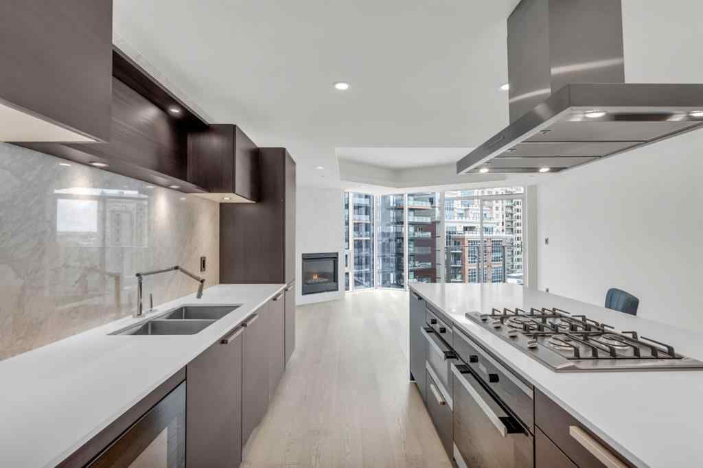 MLS® A2207350 - Unit #907 738 1 Avenue SW in Eau Claire Calgary, Residential