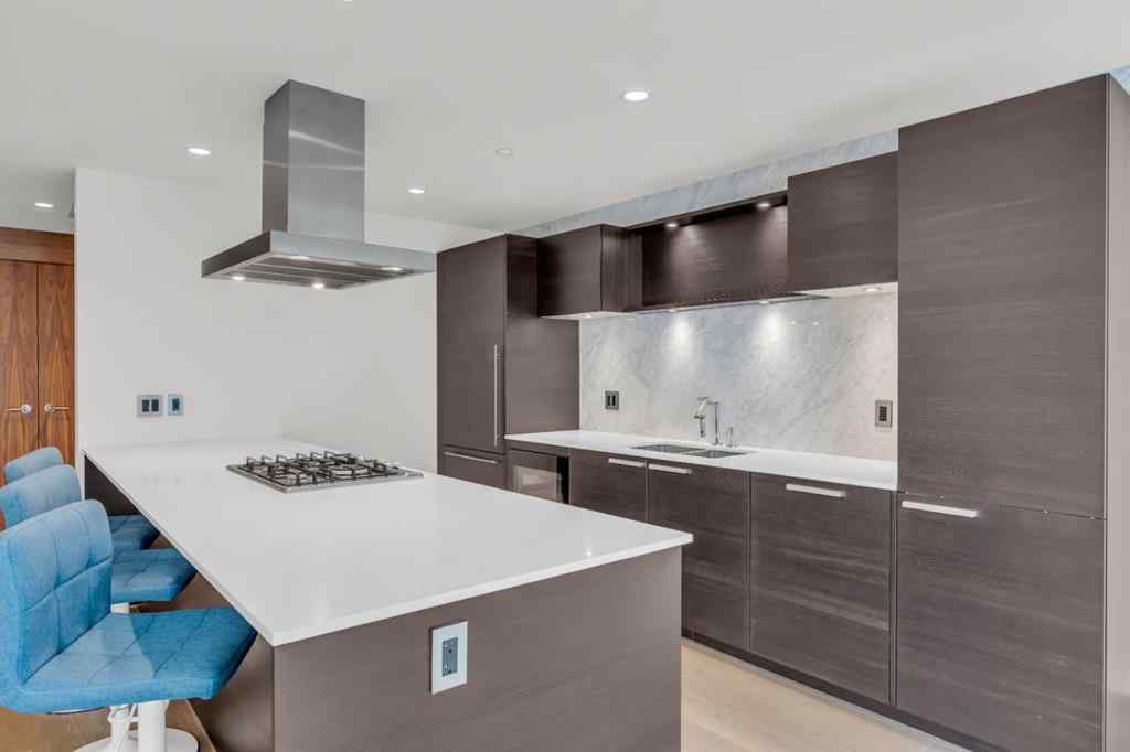 MLS® A2207350 - Unit #907 738 1 Avenue SW in Eau Claire Calgary, Residential