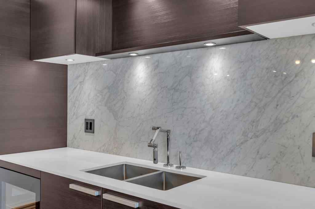 MLS® A2207350 - Unit #907 738 1 Avenue SW in Eau Claire Calgary, Residential
