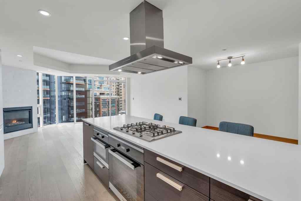 MLS® A2207350 - Unit #907 738 1 Avenue SW in Eau Claire Calgary, Residential
