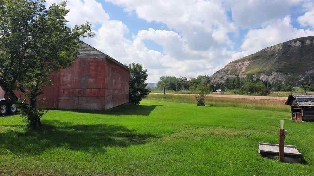 MLS® A2207382 - 701 Secondary 576 Highway  in North Drumheller Drumheller, Residential