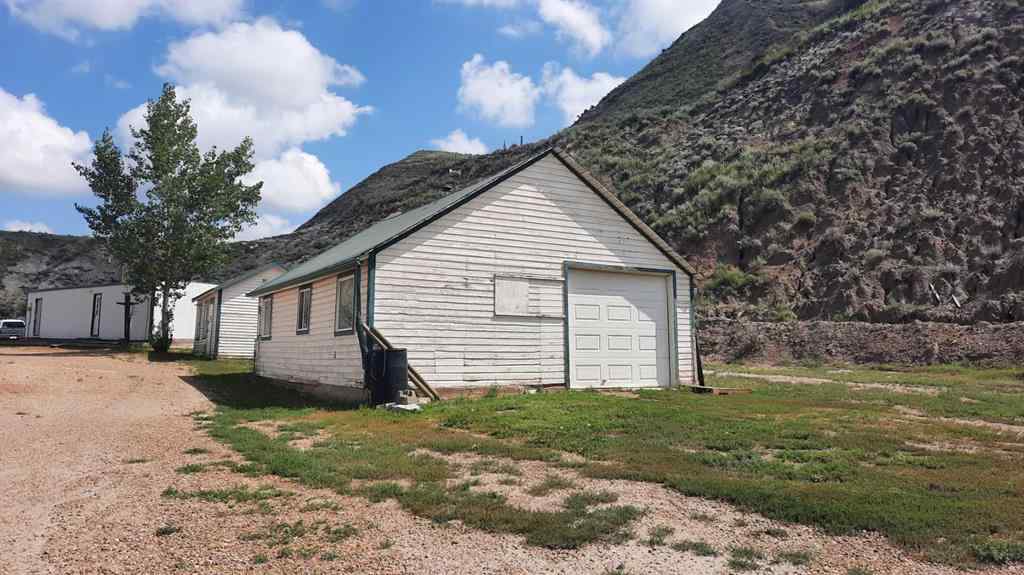 MLS® A2207382 - 701 Secondary 576 Highway  in North Drumheller Drumheller, Residential