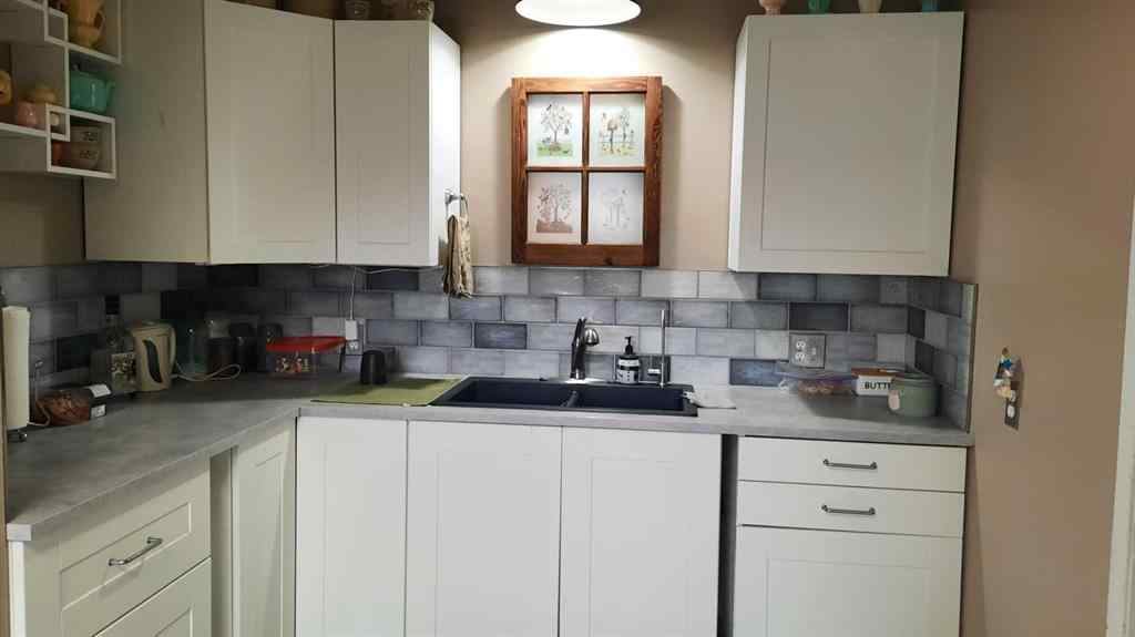 MLS® A2207382 - 701 Secondary 576 Highway  in North Drumheller Drumheller, Residential