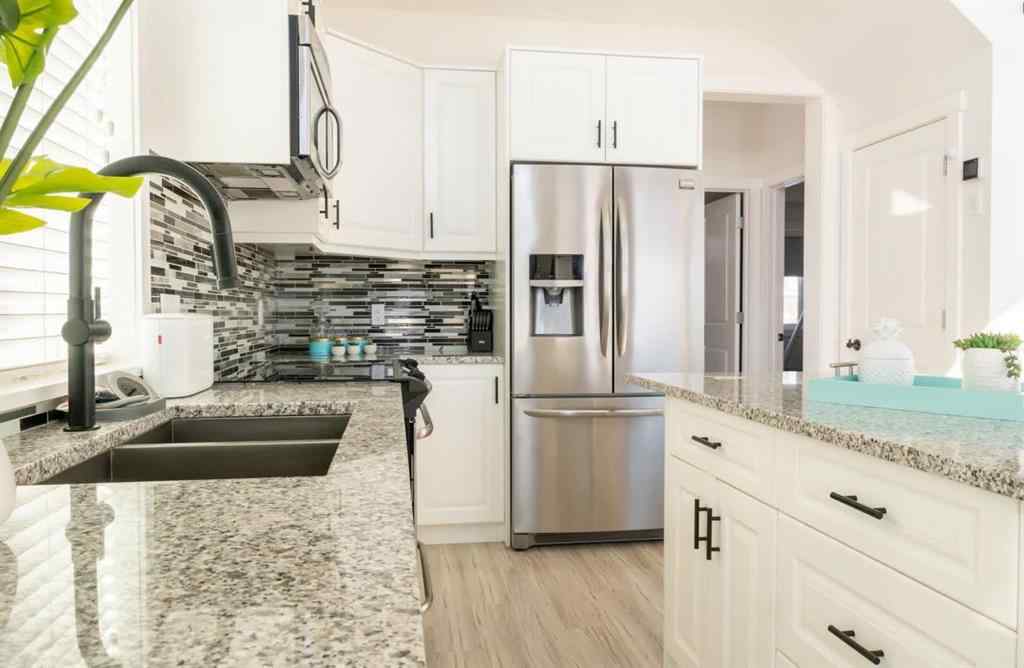 MLS® A2207399 - 456 Cottageclub Cove  in Cottage Club at Ghost Lake Rural Rocky View County, Residential