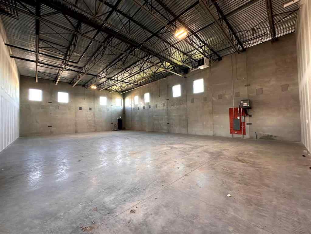 MLS® A2207421 - Unit #113 4412 9 Street SE in Highfield Calgary, Commercial