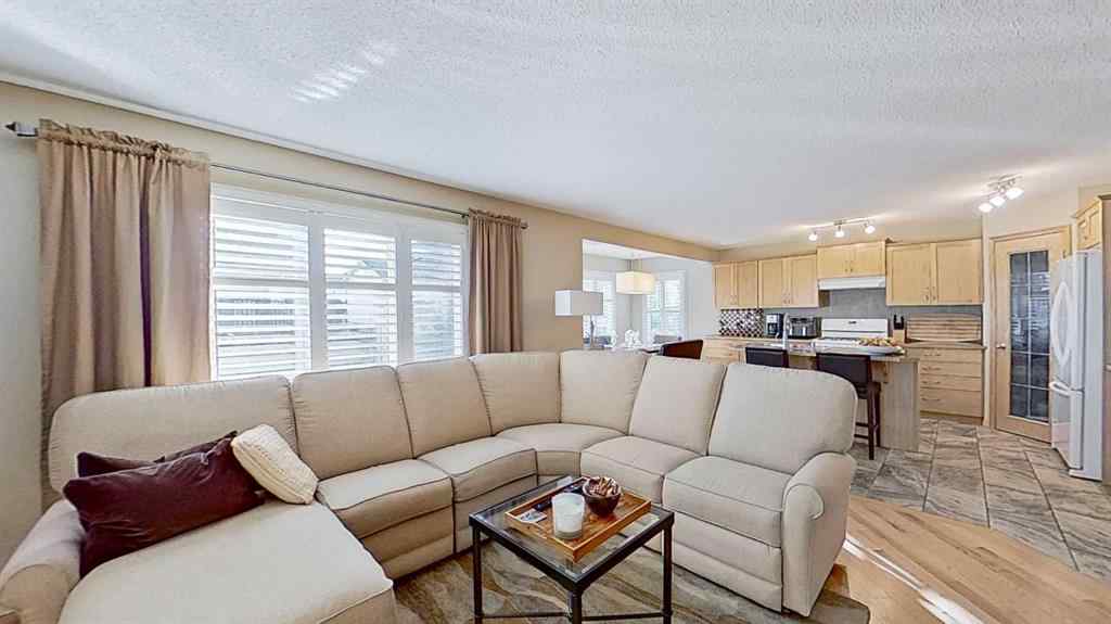 MLS® A2207440 - 9 Prairie Springs Close SW in Prairie Springs Airdrie, Residential