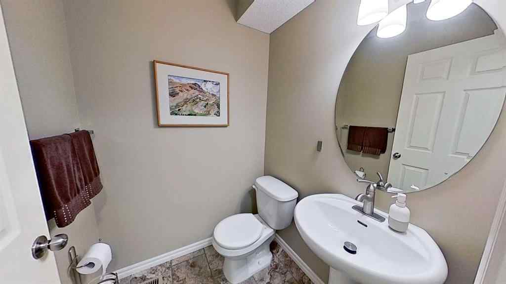 MLS® A2207440 - 9 Prairie Springs Close SW in Prairie Springs Airdrie, Residential