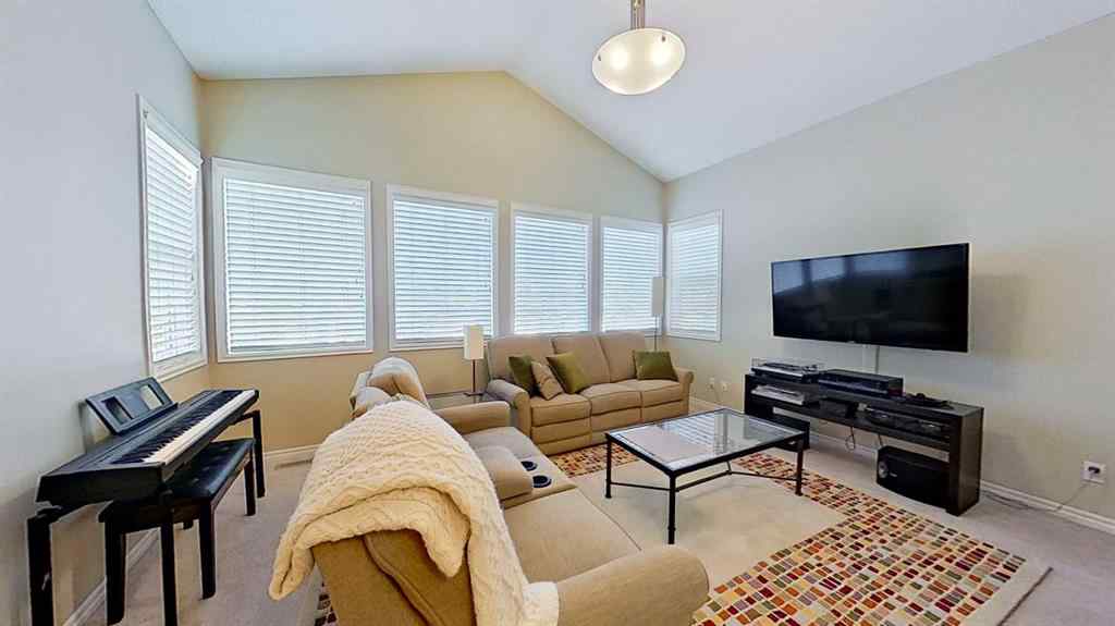 MLS® A2207440 - 9 Prairie Springs Close SW in Prairie Springs Airdrie, Residential