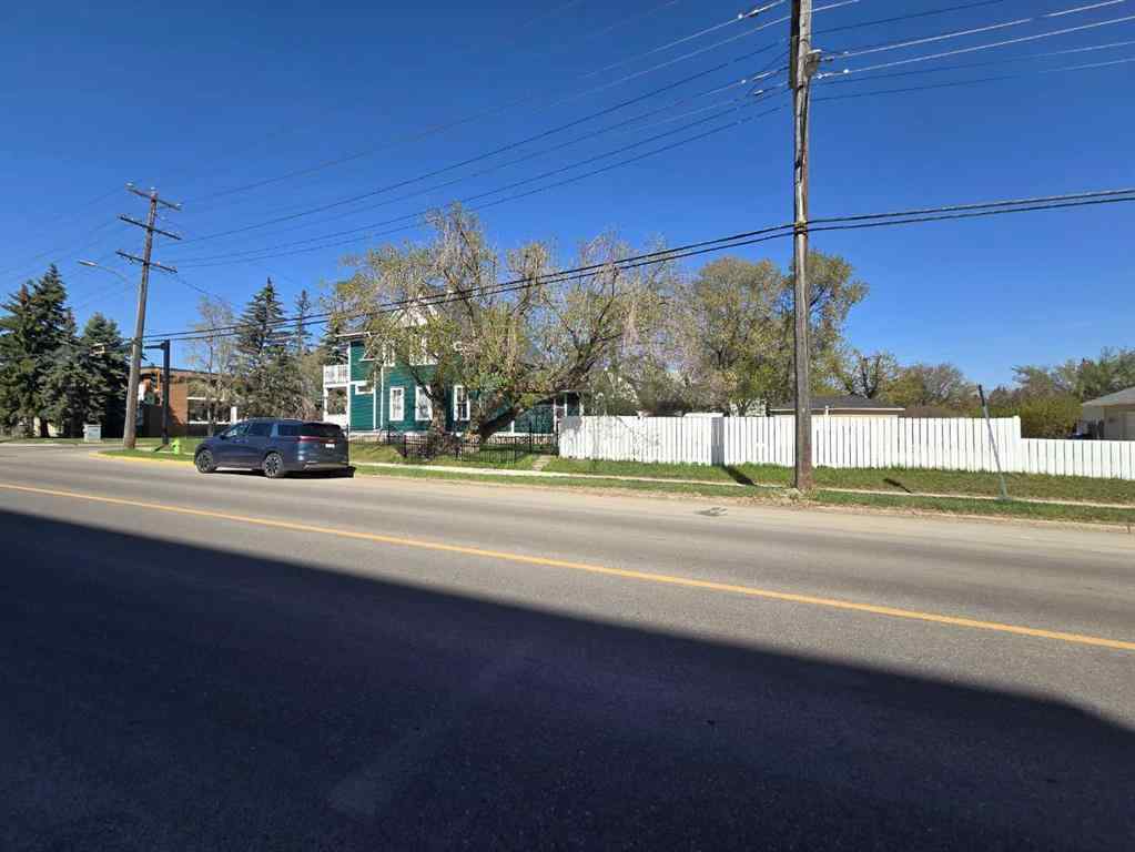 MLS® A2207450 - 4641 49 Street  in Parkvale Red Deer, Commercial