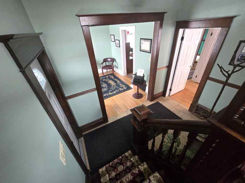 MLS® A2207450 - 4641 49 Street  in Parkvale Red Deer, Commercial