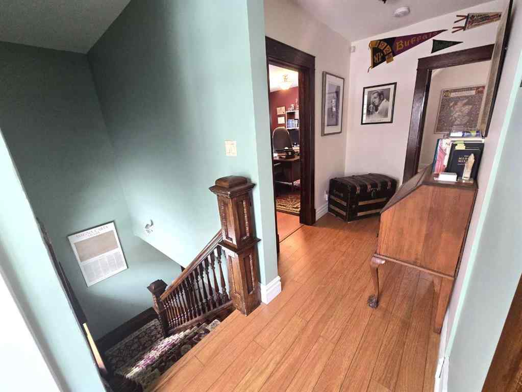 MLS® A2207450 - 4641 49 Street  in Parkvale Red Deer, Commercial