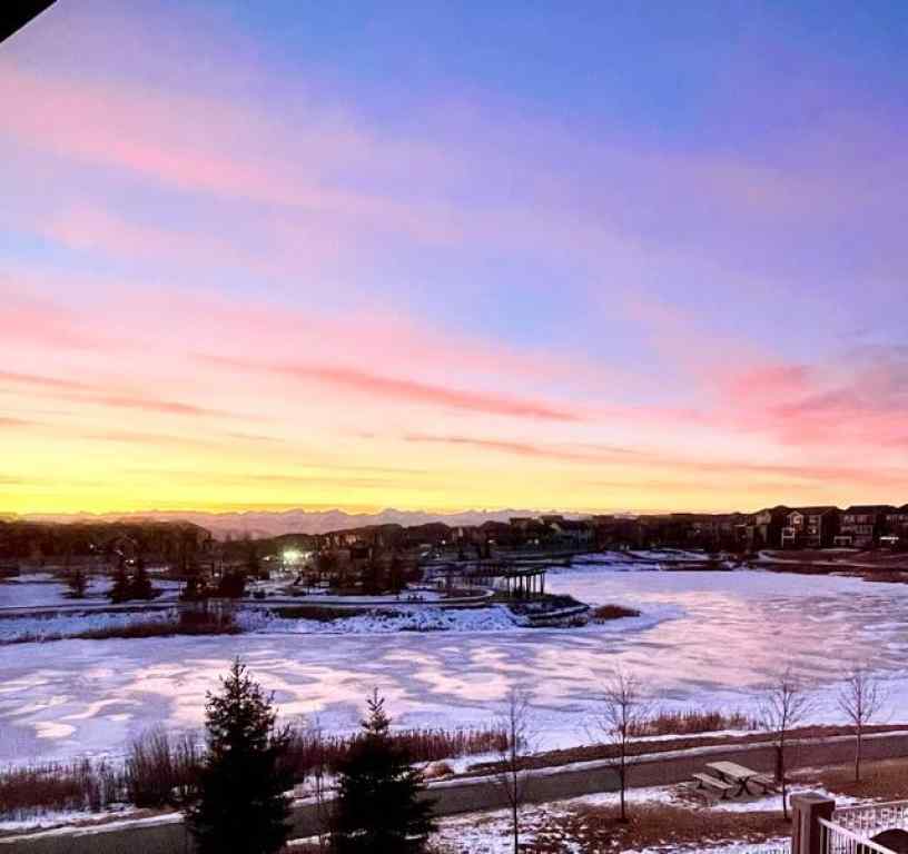 MLS® A2207452 - 53 Sundown Grove  in Sunset Ridge Cochrane, Residential