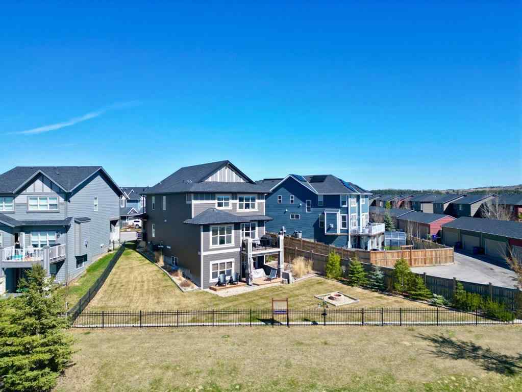 MLS® A2207452 - 53 Sundown Grove  in Sunset Ridge Cochrane, Residential