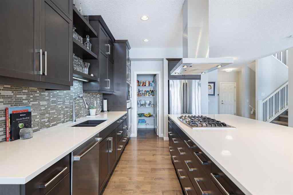 MLS® A2207452 - 53 Sundown Grove  in Sunset Ridge Cochrane, Residential