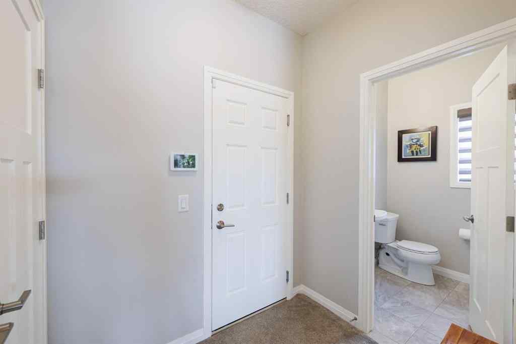 MLS® A2207452 - 53 Sundown Grove  in Sunset Ridge Cochrane, Residential