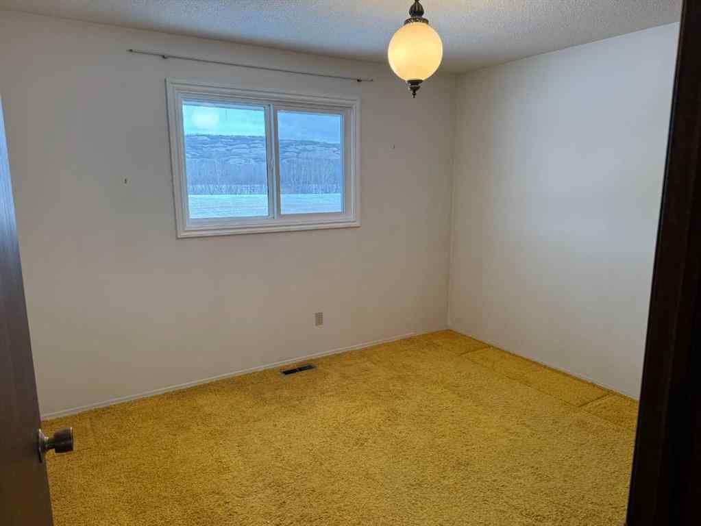 MLS® A2207454 - 8005 94 Street  in North End Peace River, Residential