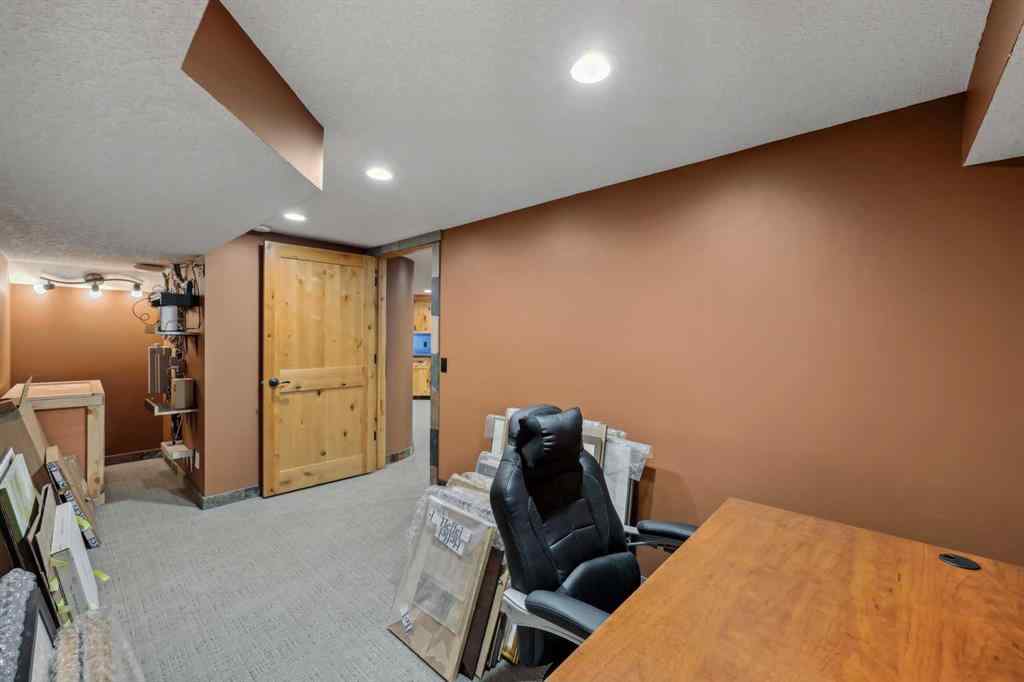 MLS® A2207477 - 1220 10 Avenue SE in Inglewood Calgary, Commercial