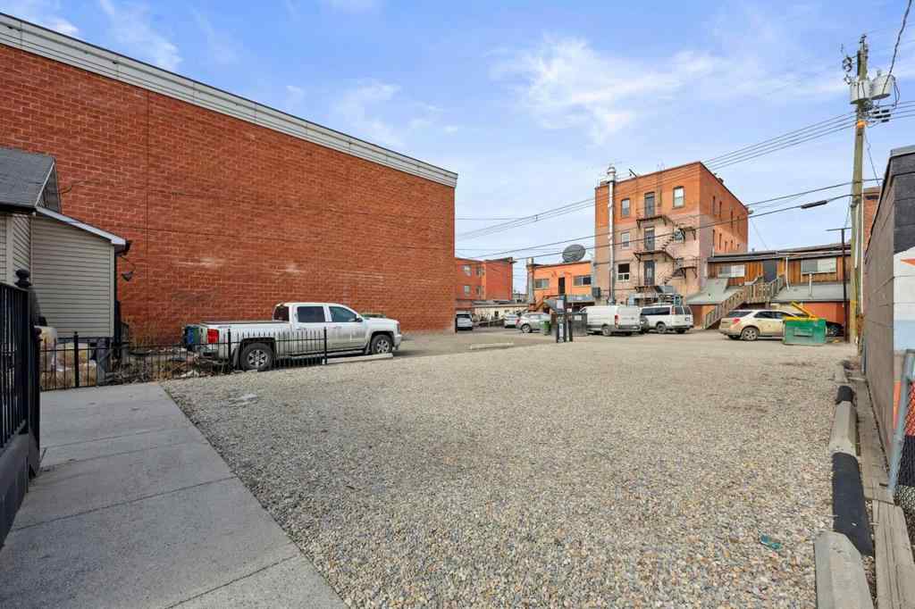 MLS® A2207477 - 1220 10 Avenue SE in Inglewood Calgary, Commercial