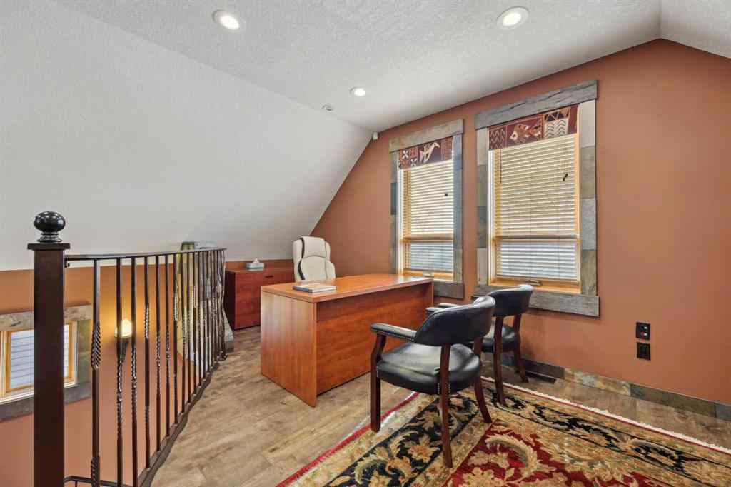 MLS® A2207477 - 1220 10 Avenue SE in Inglewood Calgary, Commercial