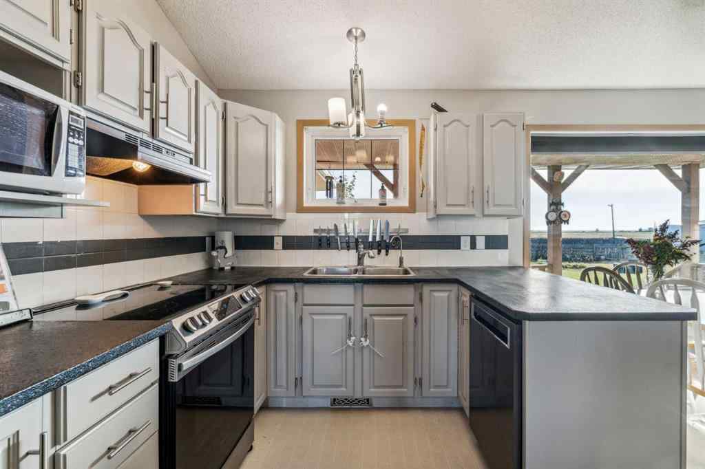 MLS® A2207552 - 272187 Township Road 240   in NONE Rural Rocky View County, Residential