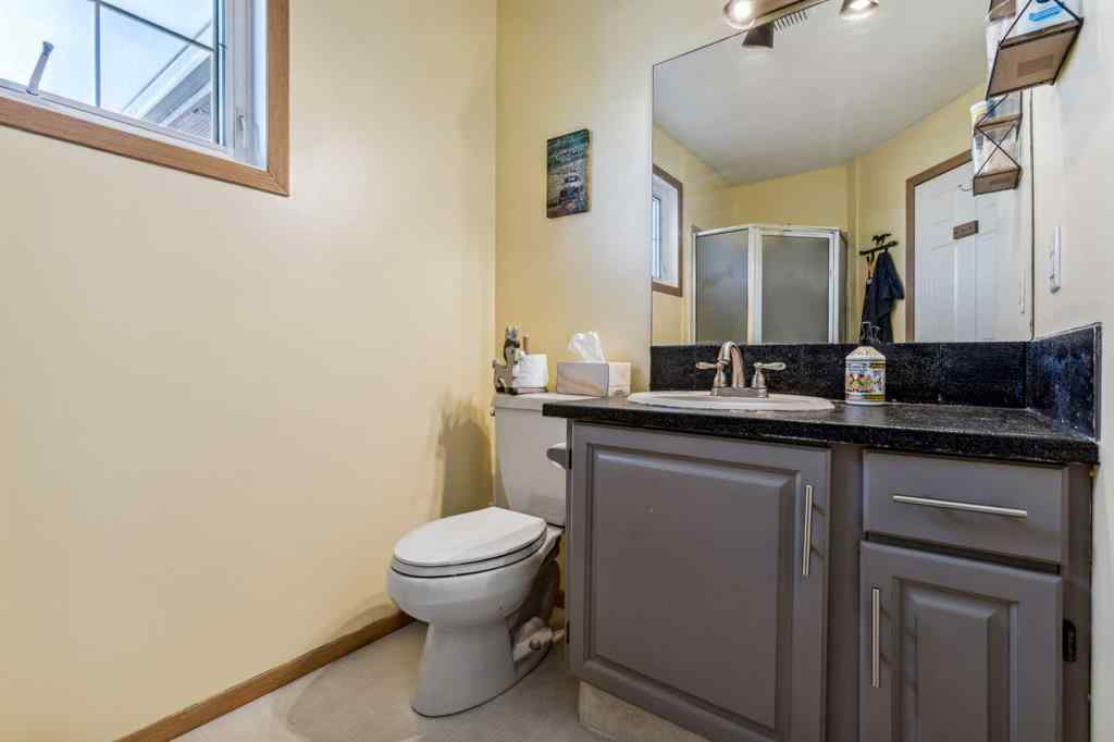 MLS® A2207552 - 272187 Township Road 240   in NONE Rural Rocky View County, Residential