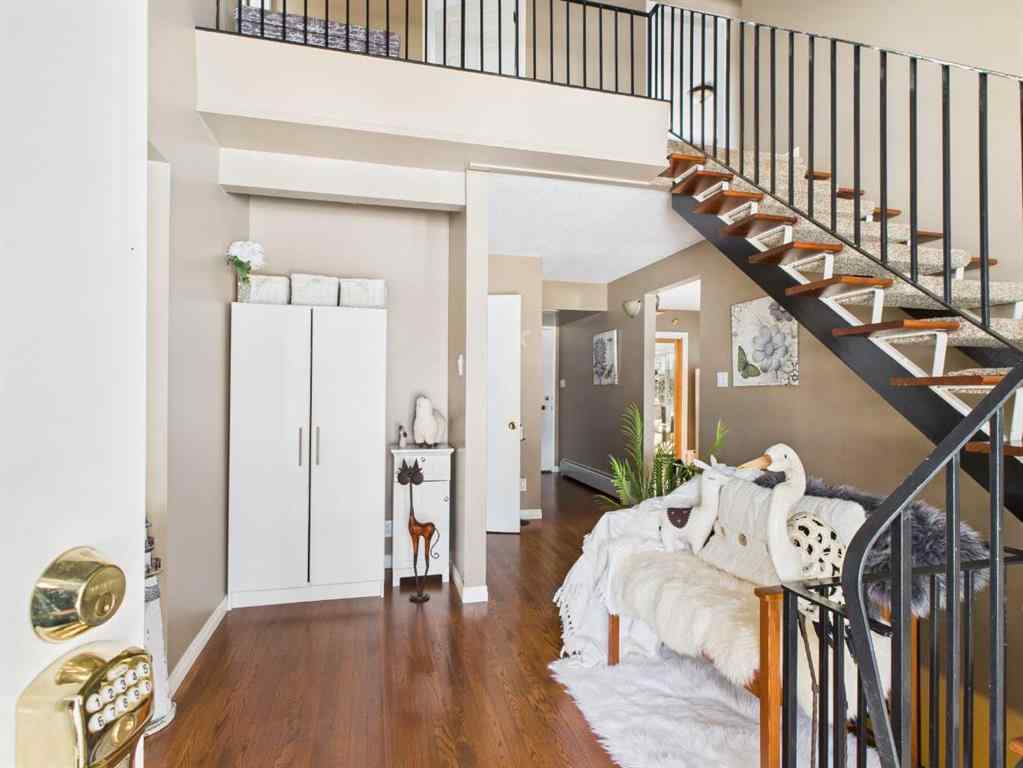 MLS® A2207600 - 5716 48B Avenue  in Grandview Camrose, Residential